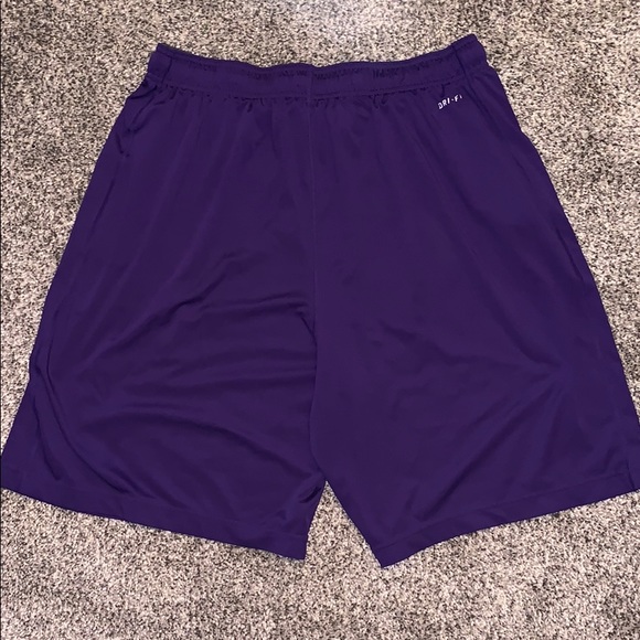 Minnesota Vikings Nike Dri Fit shorts - Picture 4 of 4